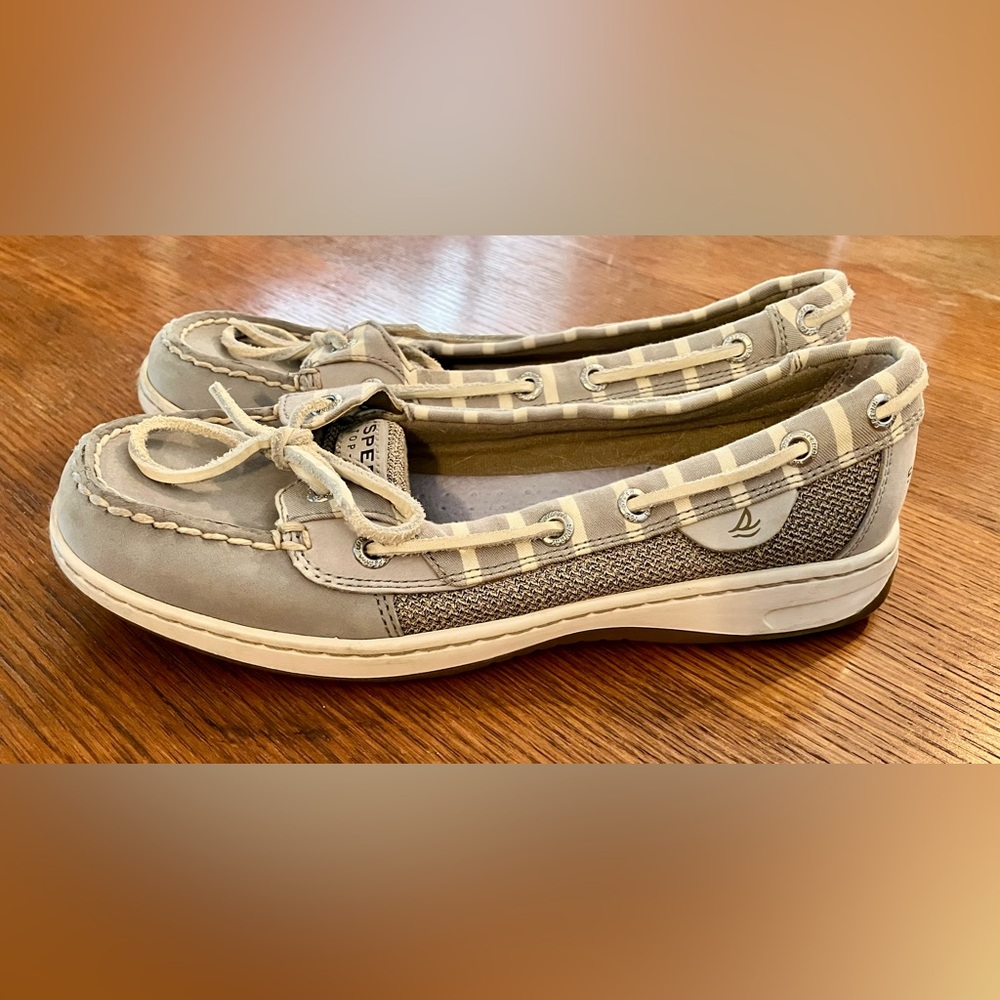 Women’s Sperry Top Siders - Picture 3 of 6
